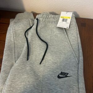 Nike Women’s Light Gray Joggers